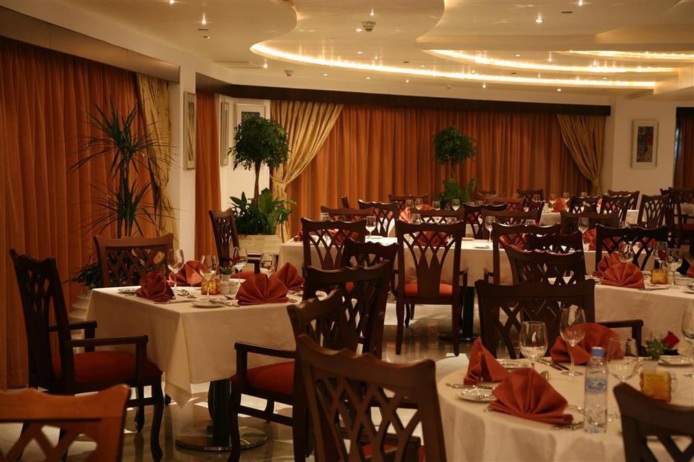 Symphony Hotel Apartments ดูไบ ร้านอาหาร รูปภาพ